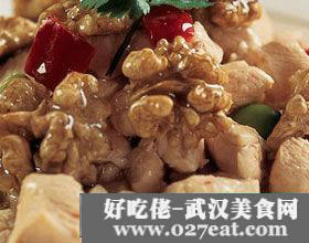 核桃炒鸡丁的做法 核桃炒鸡丁的做法
