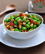 毛豆炒绞肉的做法_怎么做毛豆炒绞肉_如何做毛豆炒绞肉的做法