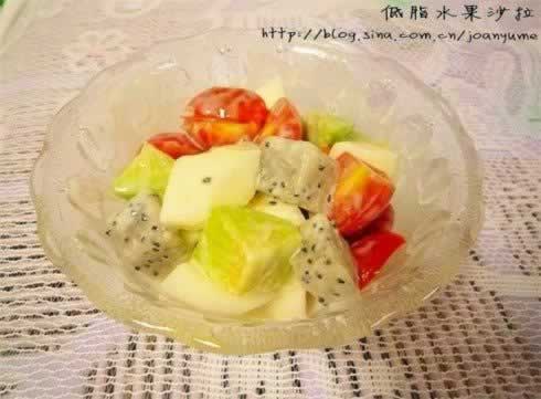 营养水果沙拉的做法(低热量减肥沙拉)