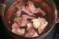 ���ʼ���������������Ů���ʲ����ص�һ���غȵ�����