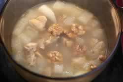 ���ʼ���������������Ů���ʲ����ص�һ���غȵ�����