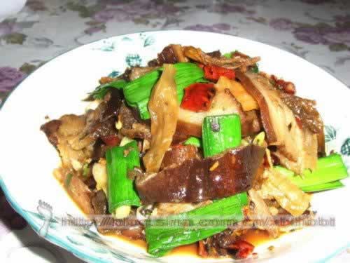 ���Ӹ������������������ɫ�ˣ�