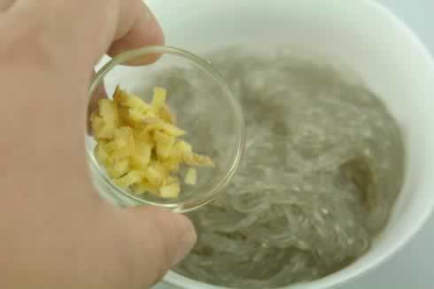 �����۵�����������Ϊ�����µ�һ�ۡ���������С�ԣ�