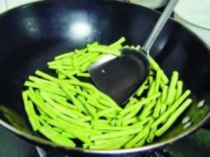 川式干煸豆角的做法