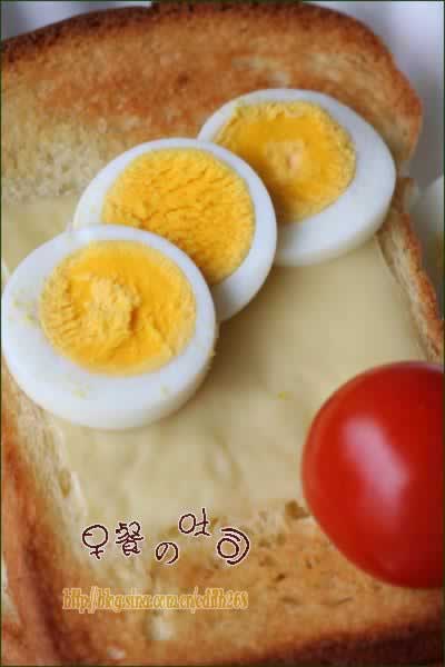 芝士吐司片+水煮蛋+小番茄+橙的做法(早餐菜谱)