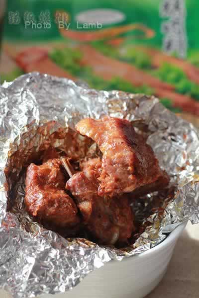 锡纸烤排的做法(荤菜-零厨艺也能在家做出巴西烤肉味)