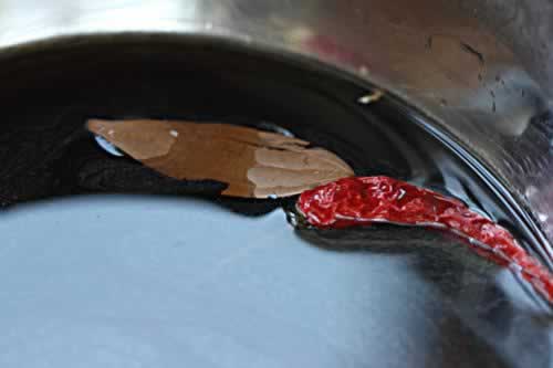 辣味秘汁素鸡煲的做法(冬季菜谱)