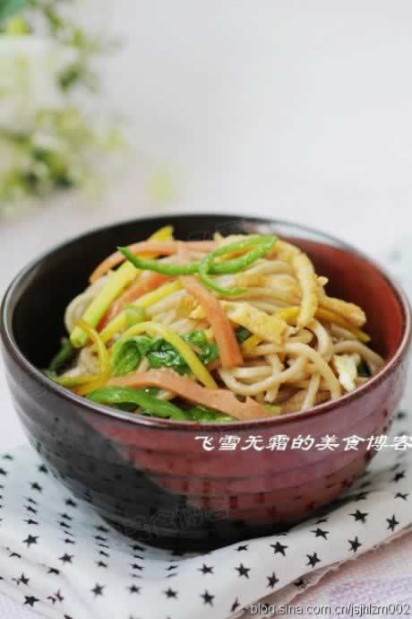 什锦炒面的做法(早餐菜谱)