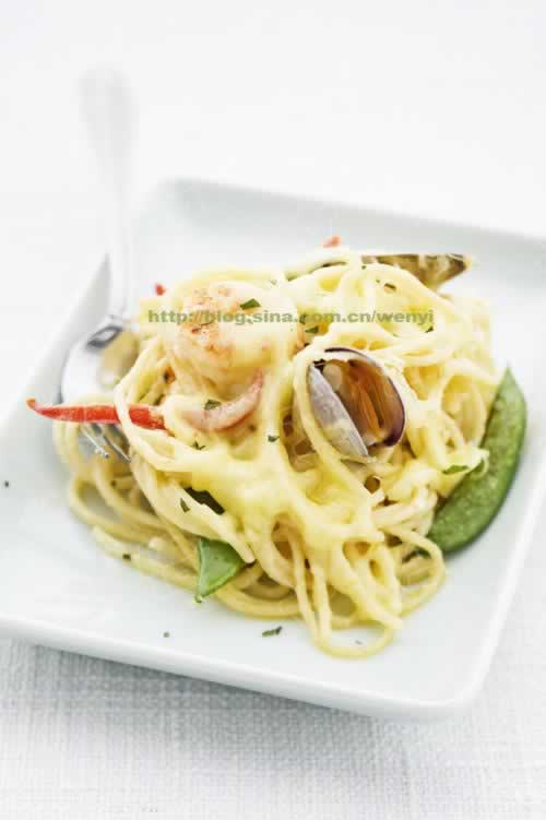 海鲜焗意大利面的做法(西餐)