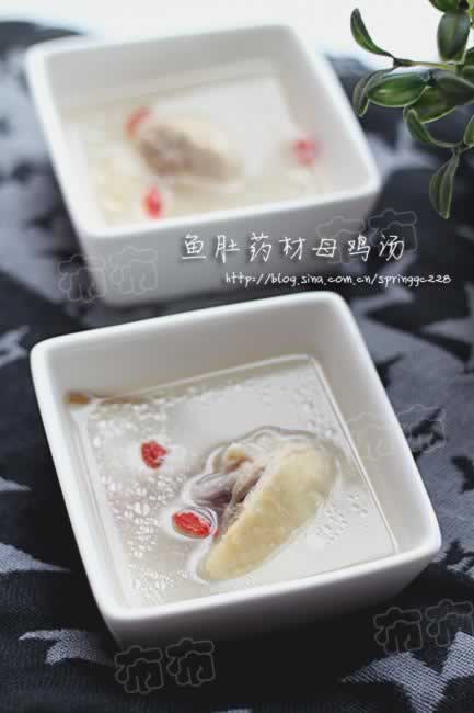 肚药材炖鸡汤的做法(荤菜--重庆人的滋补汤)