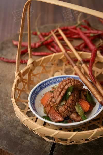 火爆腰花的做法(荤菜-巧妙去除异味)