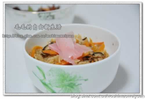 电饭煲香菇胡萝卜肉臊饭的做法(电饭煲菜谱)
