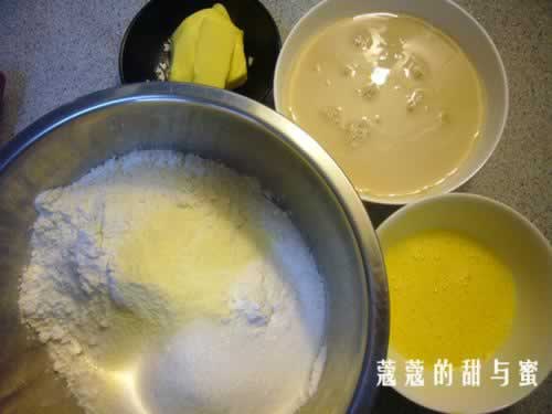 油渣香葱面包的做法(早餐菜谱)