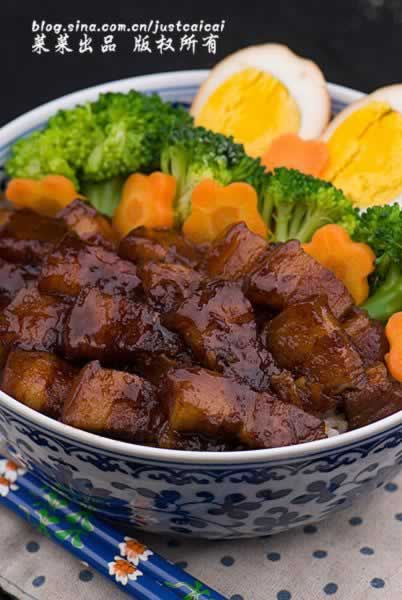 浓香浇汁卤肉饭做法(荤菜)