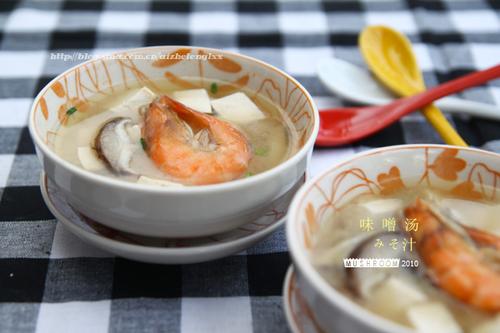 海鲜味噌汤吧的做法(海鲜家常菜)
