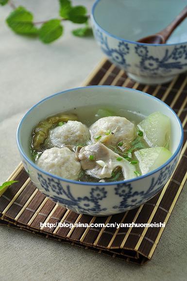 冬瓜蘑菇鱼丸汤的做法(荤菜-纯手工制作湖北鱼丸)
