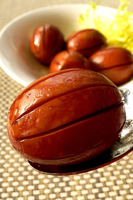 条纹卤蛋的做法(早餐菜谱)