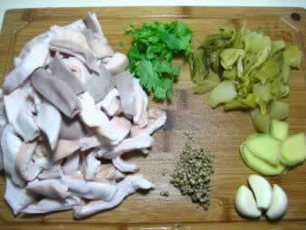 猪肚煮咸菜的做法(荤菜)