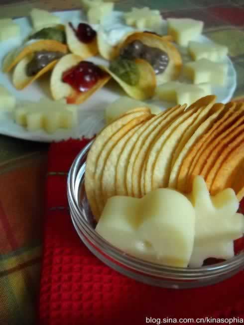 ��Ƭ����ɳ��ƴ�̵�������ʥ�����ף�