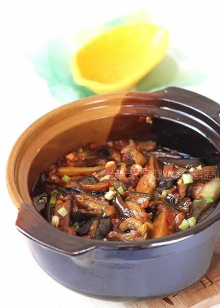 免炸版鱼香茄子煲的做法(素菜-一道好吃的家常下饭菜)