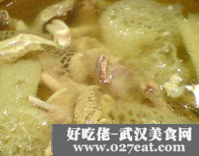 竹笙北菇老鸡汤的做法 竹笙北菇老鸡汤的做法