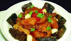 臭豆腐猪手煲的做法 臭豆腐猪手煲怎么做的做法
