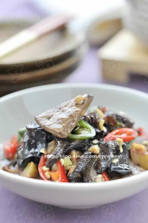 海参烧猪肝的做法(海鲜家常菜)