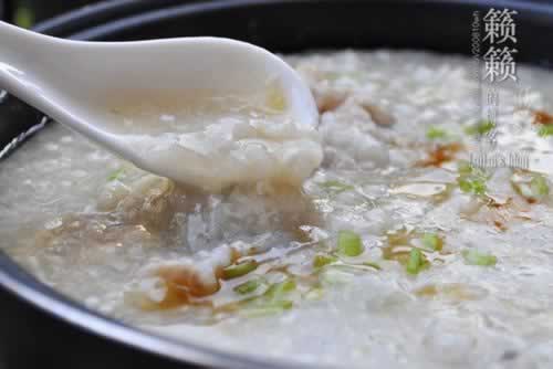 肉骨头粥的做法(早餐菜谱)