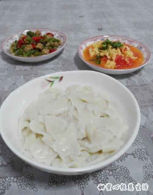 山西揪片揪片的做法(早餐菜谱-山西民间面食)