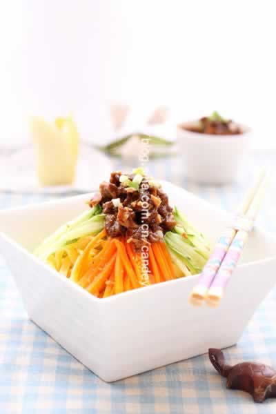 ���ܲ�ը�������������Ͳ��ף�