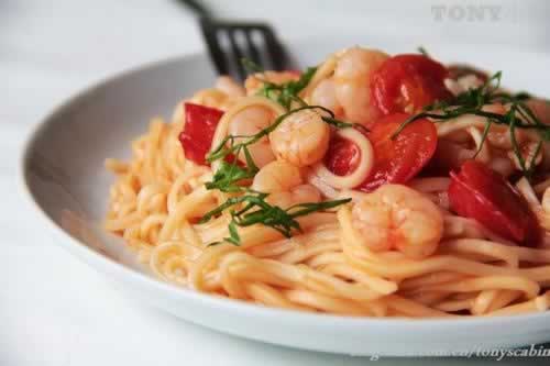 ������Ϻ�����������Ͳ��ף�