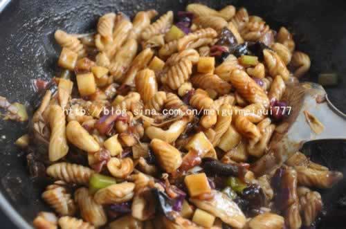 炒麻食的做法(西北特色面食)