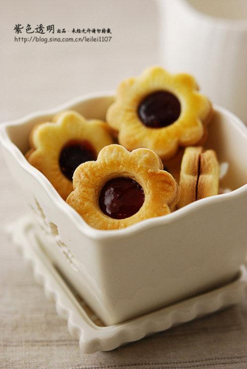 ��������С���ɵ���������һ��ͯ����ʳ��