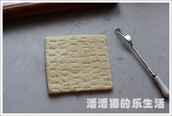 高钙七巧板饼干的做法(好吃补钙的零食)