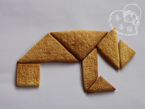 高钙七巧板饼干的做法(好吃补钙的零食)