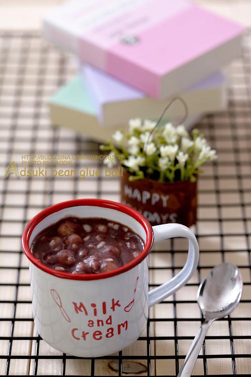 �ඹԪ�����������Ͼ�����������С�ԣ�