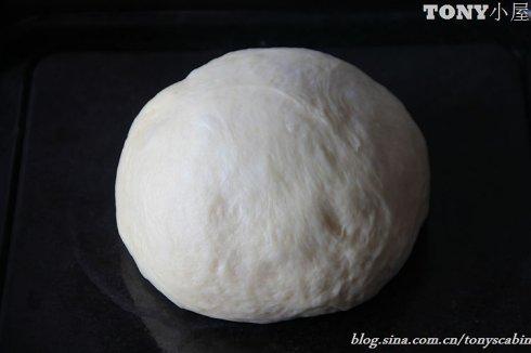 特浓牛奶香味的面包的做法