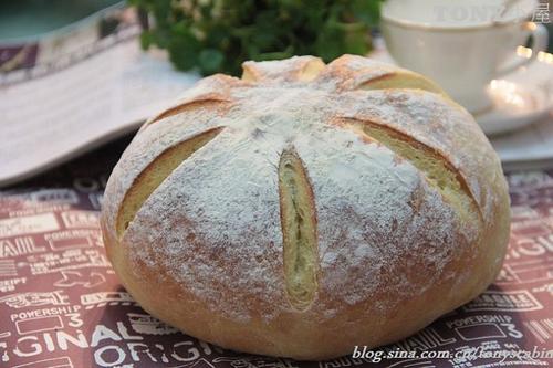特浓牛奶香味的面包的做法