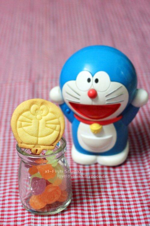 ���ƶ���A�κ�Hello kitty���ɵ�����(��ʳ)