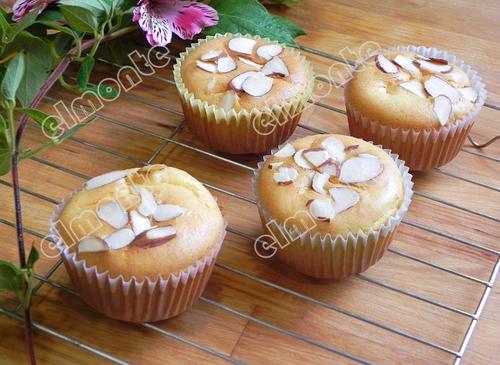 蜂蜜海绵小蛋糕的做法