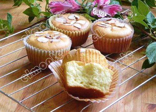 蜂蜜海绵小蛋糕的做法