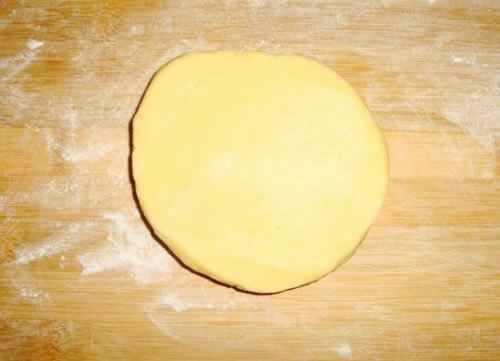 枣泥花酥的做法