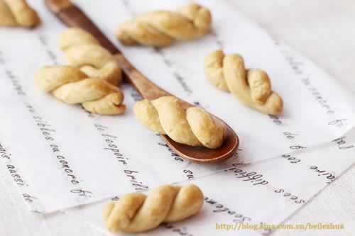 芝麻酱迷你麻花的做法