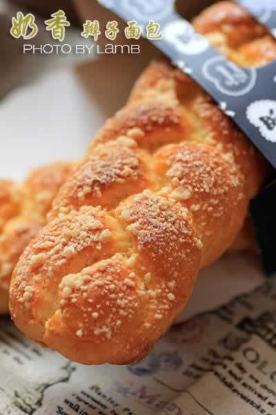 奶香辫子面包的做法