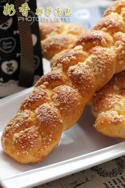 奶香辫子面包的做法