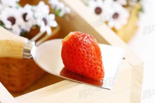 冻草莓的做法(提前三个月做纯天然冰淇淋)