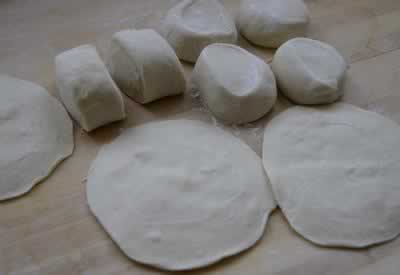 电饼铛花生糖馅饼和豆沙馅饼的做法