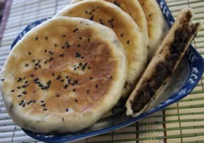 电饼铛花生糖馅饼和豆沙馅饼的做法