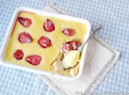 草莓乳酪布丁的做法(甜品)