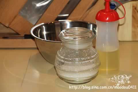 ���ֱ�����������������Ĺ�ľ��䴫ͳС�ԣ�